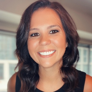 headshot of welead speaker Erin Fernandez